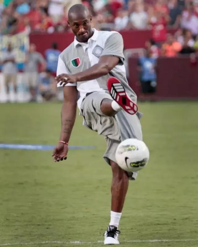 足球世界杯官方公布首批裁判名单，引发讨论（国际足联发布世界杯首批裁判阵容，社会各界热议）