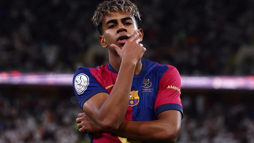 保诺维奇：斯坦科维奇是个了不起的小伙子，为他们父子开心（保诺维奇：斯坦科维奇这小伙真出色，为父子俩感到欣喜）