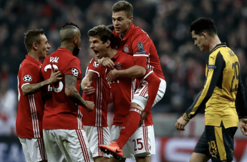 核心缺阵！布克因伤缺席对雷霆的NBA杯关键战（布克因伤无缘对雷霆的NBA杯关键一战）