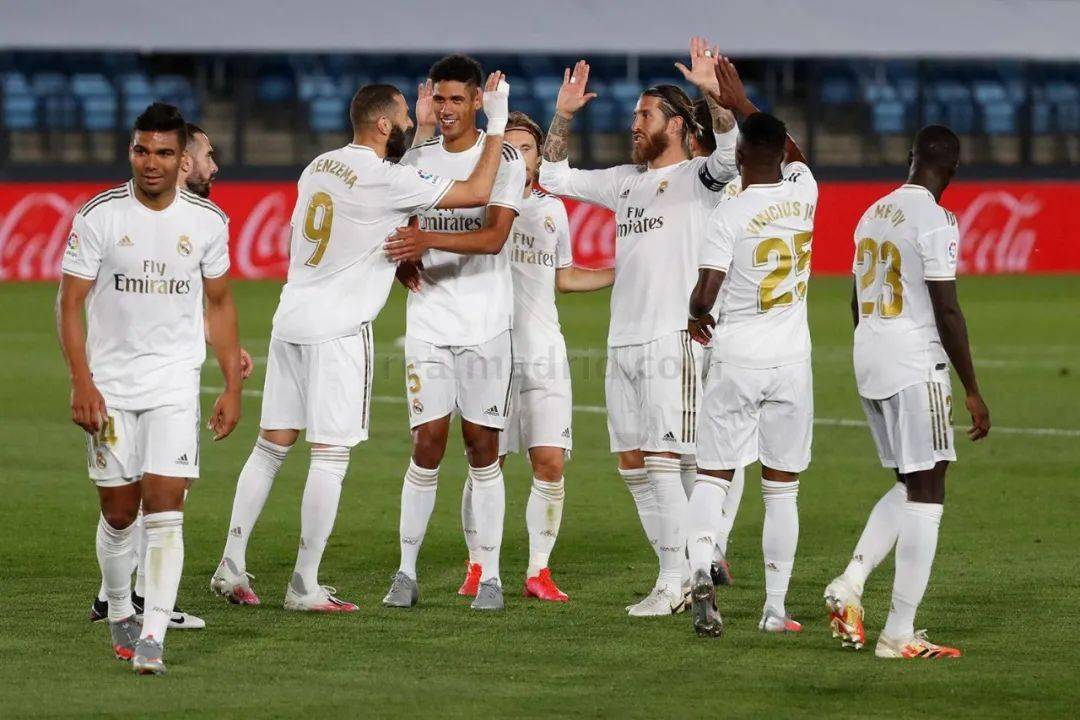 记者：迈阿密国际希望买断从塞尔塔租借来的前锋阿连德