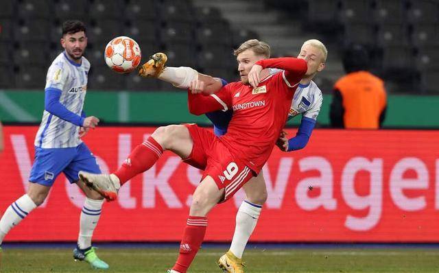 八连败排名被韩国反超！2025世界男排联赛中国0：3保加利亚HL（2025世联赛集锦：中国男排0-3不敌保加利亚，吞八连败，排名遭韩国反超）