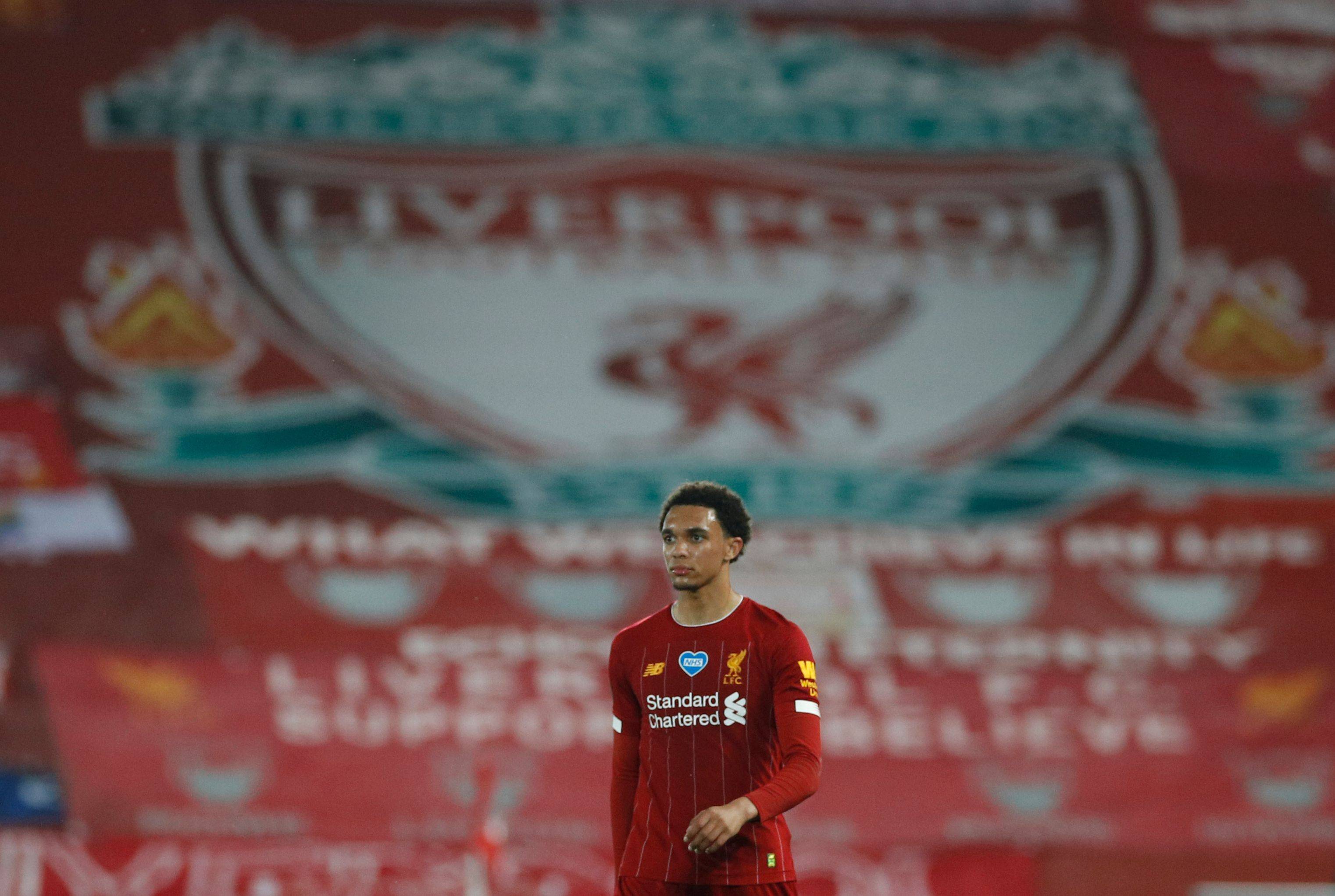 中超比赛亮点：上海申花绝杀山东泰山,（中超焦点战：上海申花补时绝杀山东泰山）