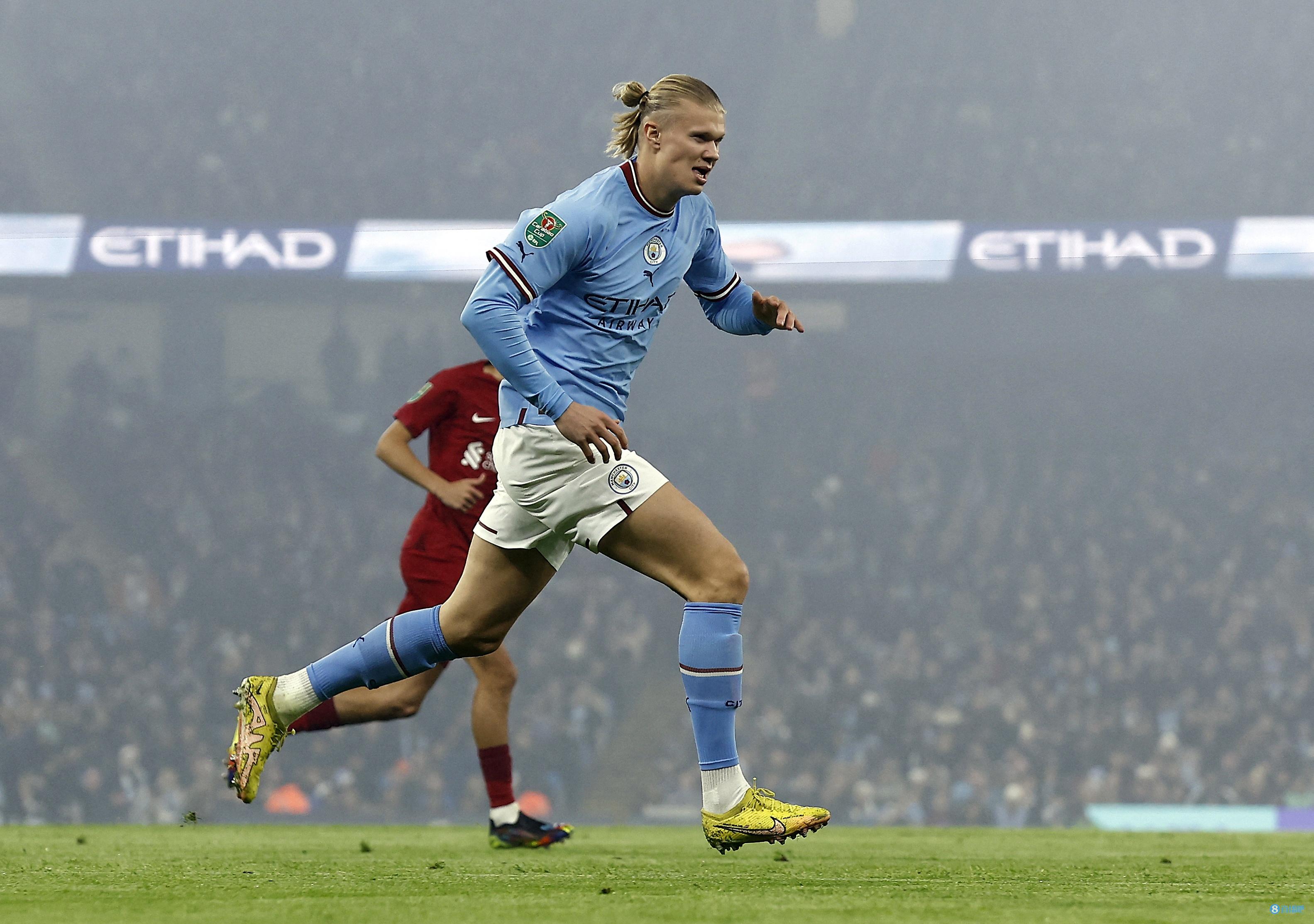 FIFA公布年度最佳候选：登贝莱、姆巴佩、凯恩在列（FIFA年度最佳候选名单出炉：姆巴佩、凯恩、登贝莱入选）