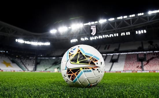 德天空：拜仁引进费耶诺德右后卫里德的谈判正在取得进展（德天空：拜仁引进费耶诺德右后卫里德的转会谈判正稳步推进）