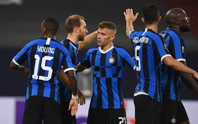 内马尔回应夜店传闻，坦言膝伤恢复艰难获心理援助（内马尔回应夜店传闻：直言膝伤复健艰难，已接受心理支持）