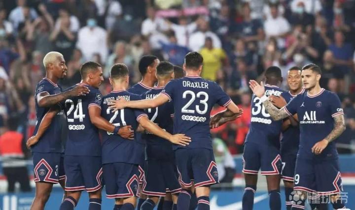 海港发文祝福奥斯卡：艰难时刻会过去，我们与功勋队长同在（海港为奥斯卡送上祝福：困难终将过去，我们与功勋队长并肩同行）