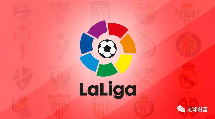 长春亚泰队启程出征青岛时，球迷用歌声为将士们送行（长春亚泰出征青岛，球迷以歌声送行）