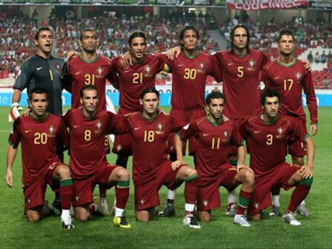 足球国足后防稳固，连续三场零封对手（国足筑牢后防，连续三战零封）