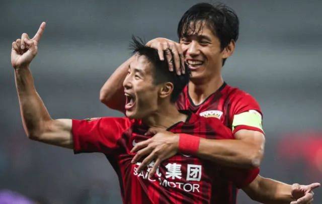 乌兹别克斯坦队展现黑马潜质（乌兹别克斯坦队崭露黑马之势）