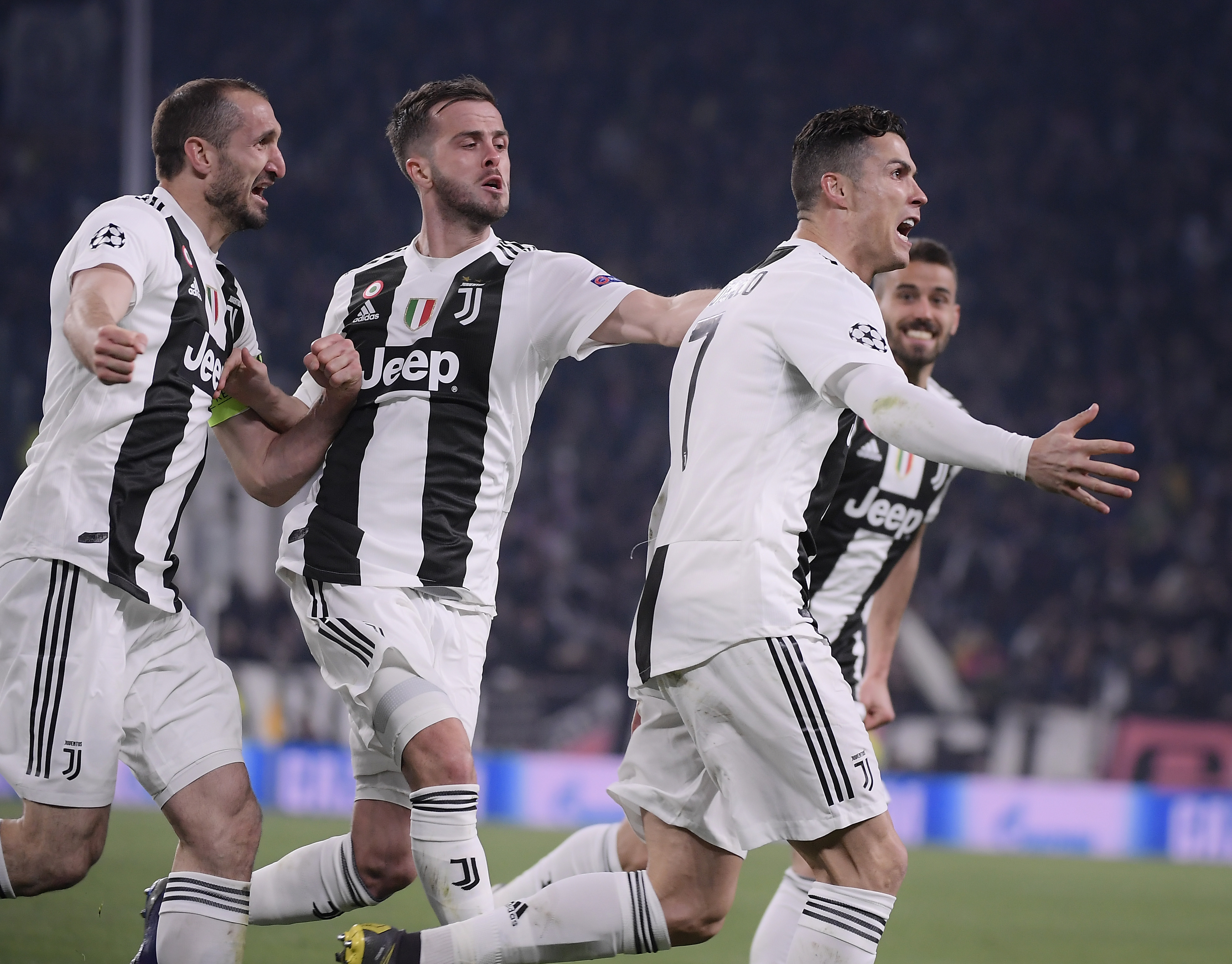 NBA球队换帅对赛季影响分析（NBA换帅对赛季表现的影响解析）